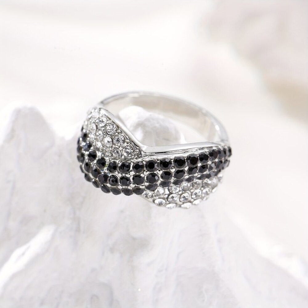 Striking Black and Silver Crossover Ring - Picture 7 of 9